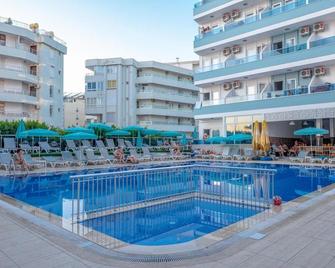 Mesut Hotel - Alanya - Πισίνα