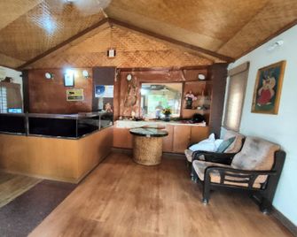 OYO 80573 Grand De Casa - Bhongir - Front desk