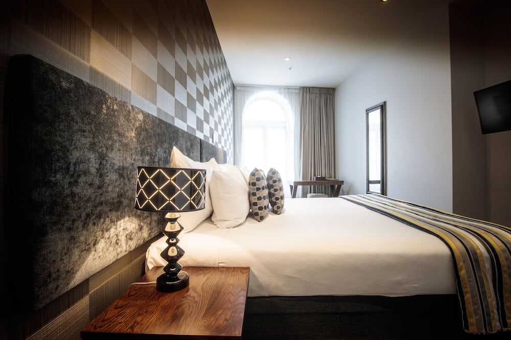 Hotel 115 Christchurch - כרייסטצ'רץ' - חדר שינה