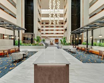 Embassy Suites by Hilton Oklahoma City Will Rogers Airport - אוקלהומה סיטי - לובי