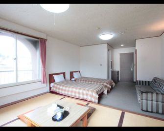 Hotel Moc - מיוקו - חדר שינה