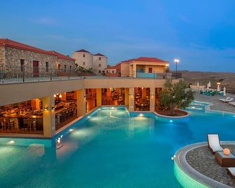 Superior Suite with Sea View / Varos Village Boutique Hotel - Város - Piscina