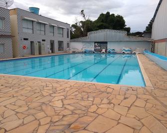 Pousada Clube Santa Cruz - Tiradentes - Bể bơi