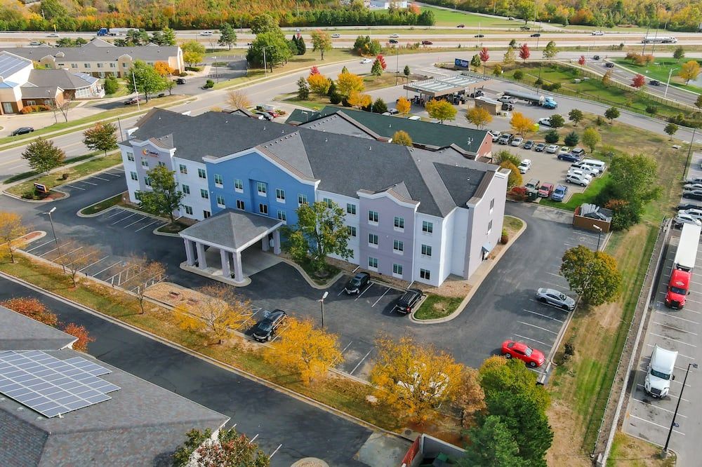 Comfort Suites Kansas City-Liberty - Kansas City - Edificio
