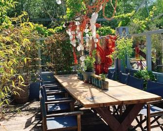 Comfortable holiday home in Noordwijkerhout near the sea - Noordwijkerhout - Innenhof