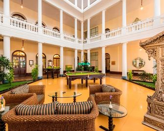 Royal Orchid Brindavan Garden Mysore - מיסור - לובי