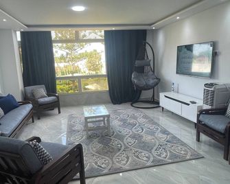 Luxury 3Bedroom Chalet - Maamourah Beach - Alexandrie - Salon