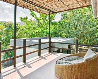 Nana River Kaeng Krachan - Kaeng Krachan - Balcón