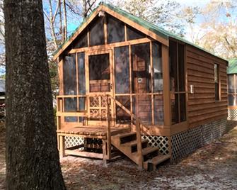 Okefenokee Pastimes Cabins and Campground - Folkston