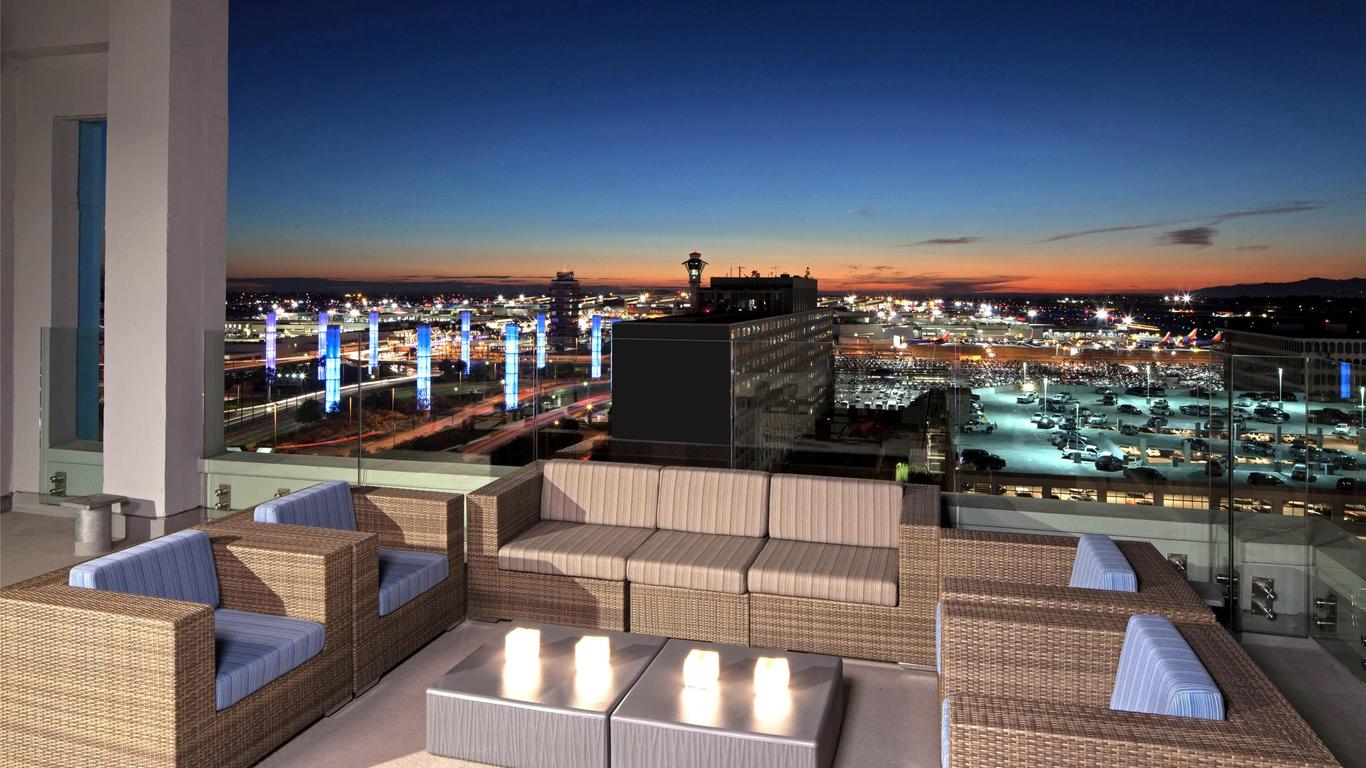 H Hotel Los Angeles, Curio Collection by Hilton