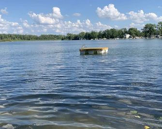 Miner Lake Lakefront Beach Cottage for Family Fun - Allegan