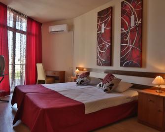 Sylva Hotel - Limassol - Bedroom