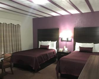 Silver Princess Motel - Ocala - Bedroom