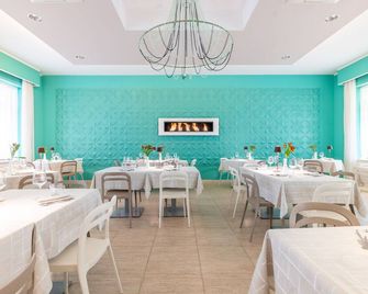 Gg8 Hotel & Suite Spa - Gualdo Tadino - Restaurante