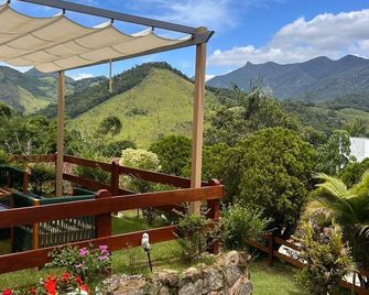 Miradouro São Pedro da Serra - Nova Friburgo - Varanda