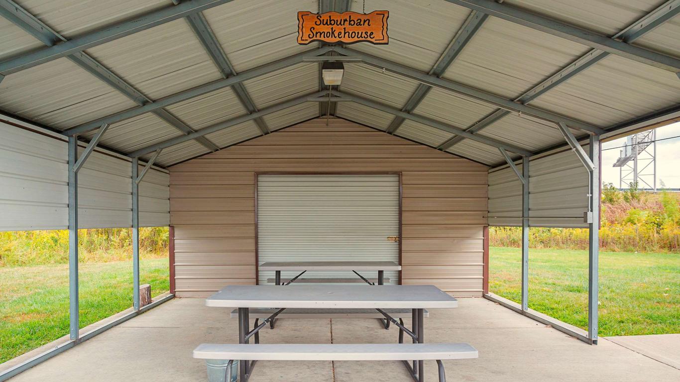 Suburban Studios Clarksville-Louisville North