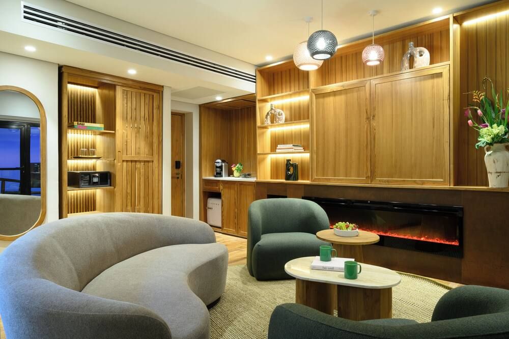 كانان هوتل - ليميتد إديشن باي فاتال