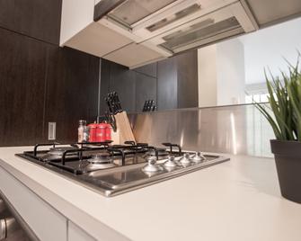 ReadySet Apartments on Altona - Melbourne - Kitchen