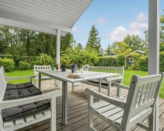 Stunning Home In Idestrup With Wifi - Idestrup - Patio