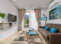 Maison W - Kotor - Living room