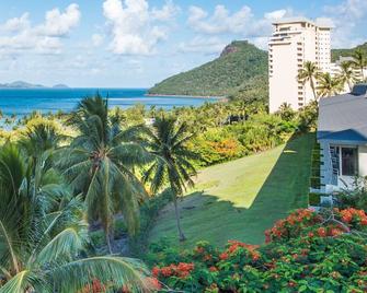 Poinciana 101 Hamilton Island Centrally Located 3 Bedroom, Plus Buggy!! - Hamilton Island - Outdoors view