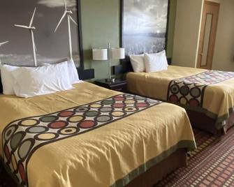 Relax Inn and Suites - Adair - Habitación