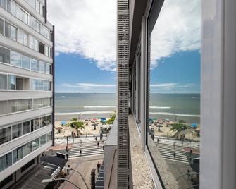 هوتل ميرامار - بالنياريو كامبوريو - شرفة