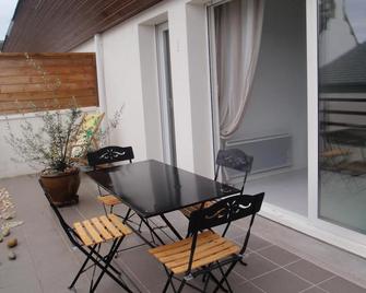 La Trinité-sur-mer au Coeur du Bourg T 3 75 m2 - La Trinité-sur-Mer - Innenhof