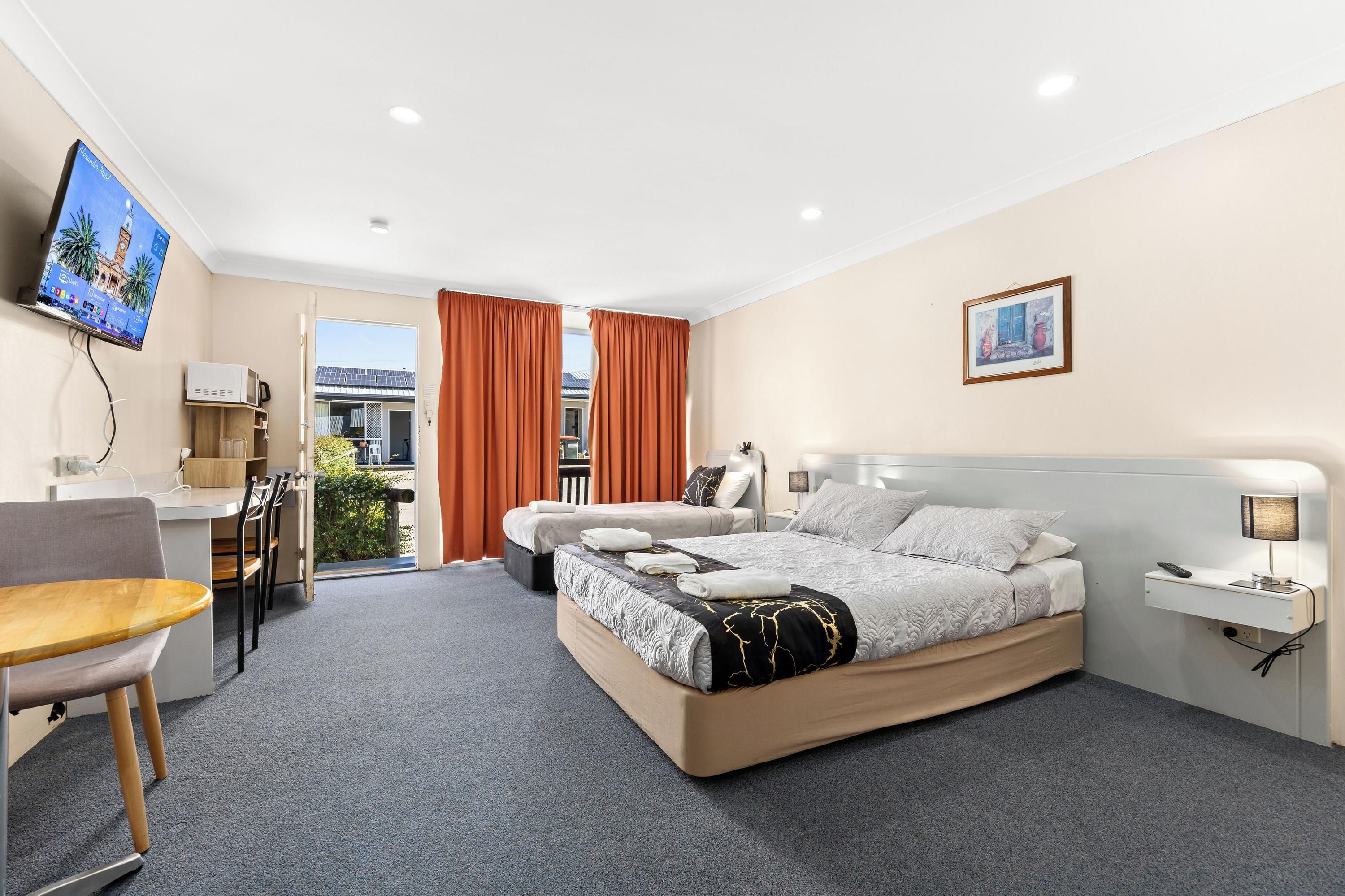 Alexander Motel - Warwick