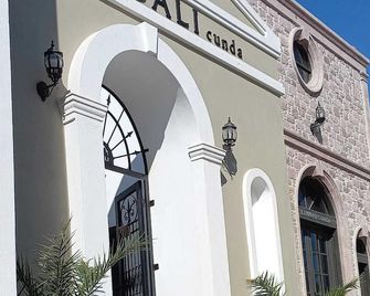 Zarbali Otelcunda - Ayvalık - Edificio