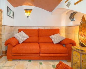 Holiday Home 'Verda' with Mountain View, Private Terrace and Air Conditioning - Sella - Soggiorno
