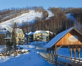 Ski-in/Ski-out: Country charm, with the amenities of condo village at your feet - Saint-Faustin-Lac-Carré - Outdoors view