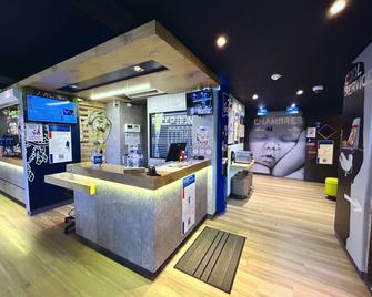 Ibis Budget Beaune - Beaune - Building