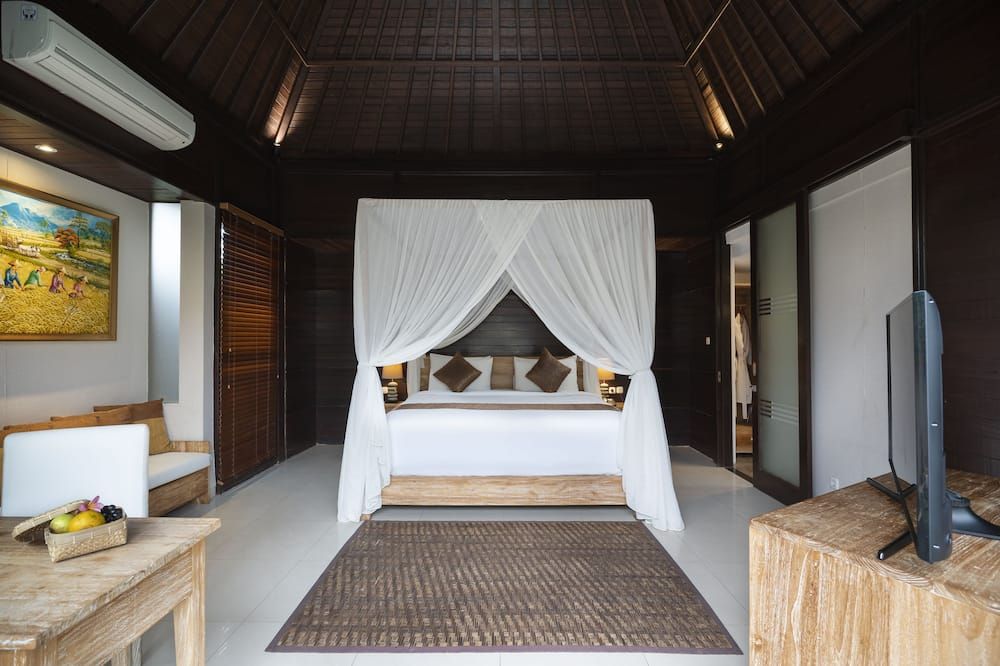 d'Nusa Beach Club and Resort