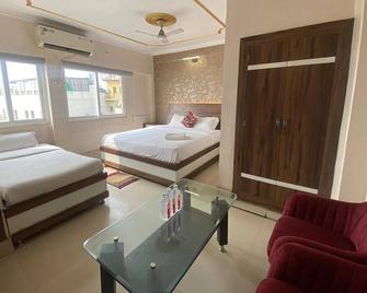 Hotel Sita - Varanasi - Ložnice