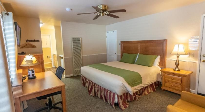 June Lake Motel