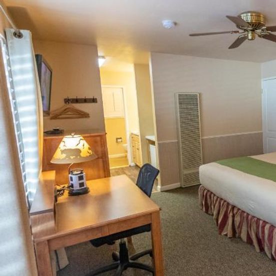 June Lake Motel