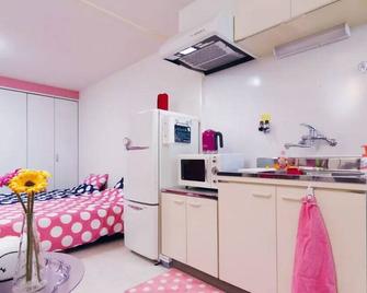 Quiet, Safe Residential Area. Everything is close together - אוסקה - מטבח