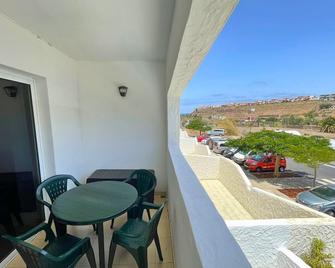2BR Home - 3 min to Agaete Beach - Pool - Agaete - Balkon