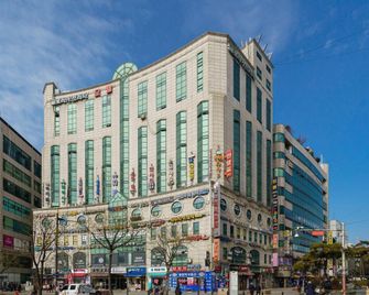 Goyang Hwajeong Plaza - Goyang - Edificio
