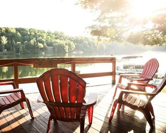 Rustic Retreatpeaceful, Cozy Cabin, With Beautiful Fall Lake Views - Carthage - Balcón