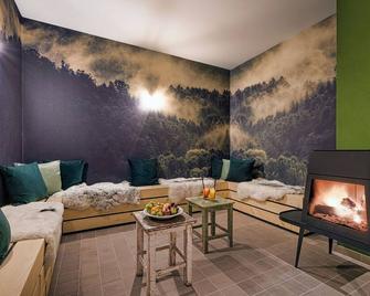 Basic double rooms (16m²) - Hotel & Restaurant Alpenrose Bayrischzell - 바이리슈첼 - 거실