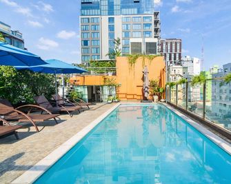 The Solith Hotel Managed by Nicecy - Ho Chi Minh-byen - Pool