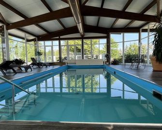 Holiday Home Erzeberg-3 by Interhome - Bad Emstal - Piscina