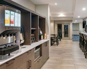 Quality Inn Centre-Ville - Montreal - Essbereich