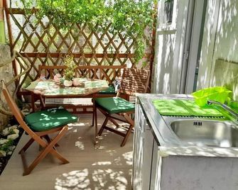 Apartments Rozankovic - Trogir - Patio