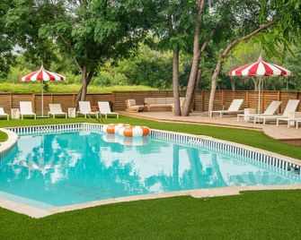 Hacienda del Rio - New Braunfels - Pool