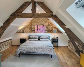 Gîte Four à Pain - Juvigny-les-Vallées - Habitación