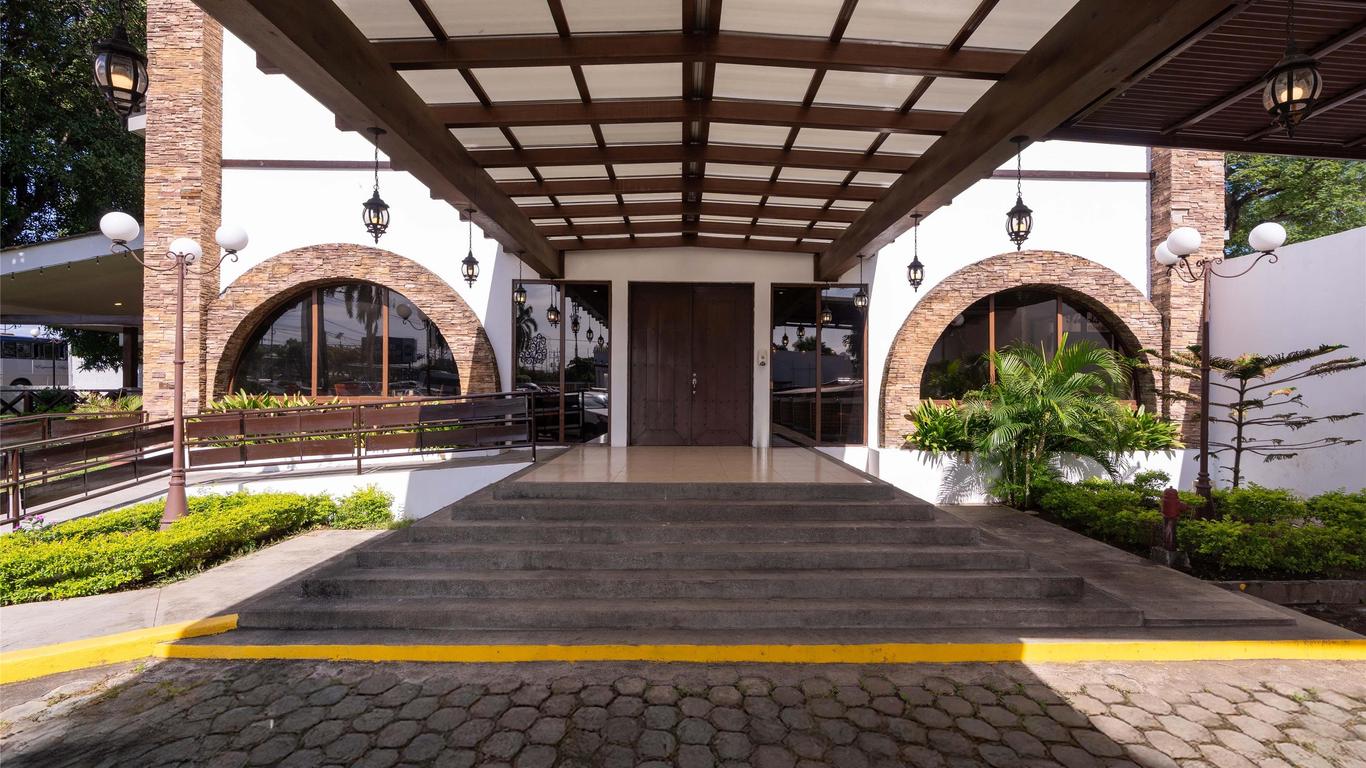 Best Western Las Mercedes Airport
