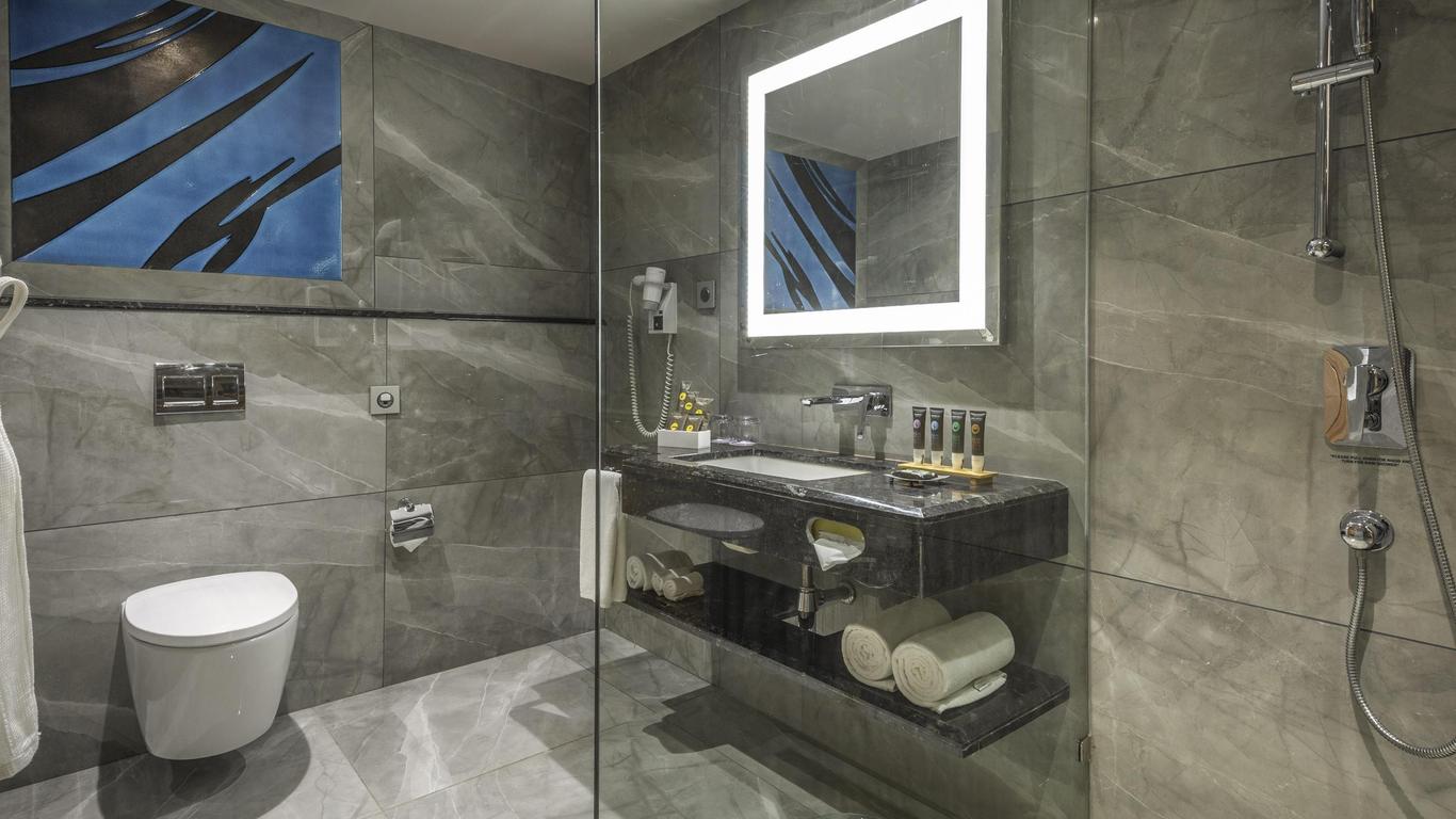 Novotel Vijayawada Varun